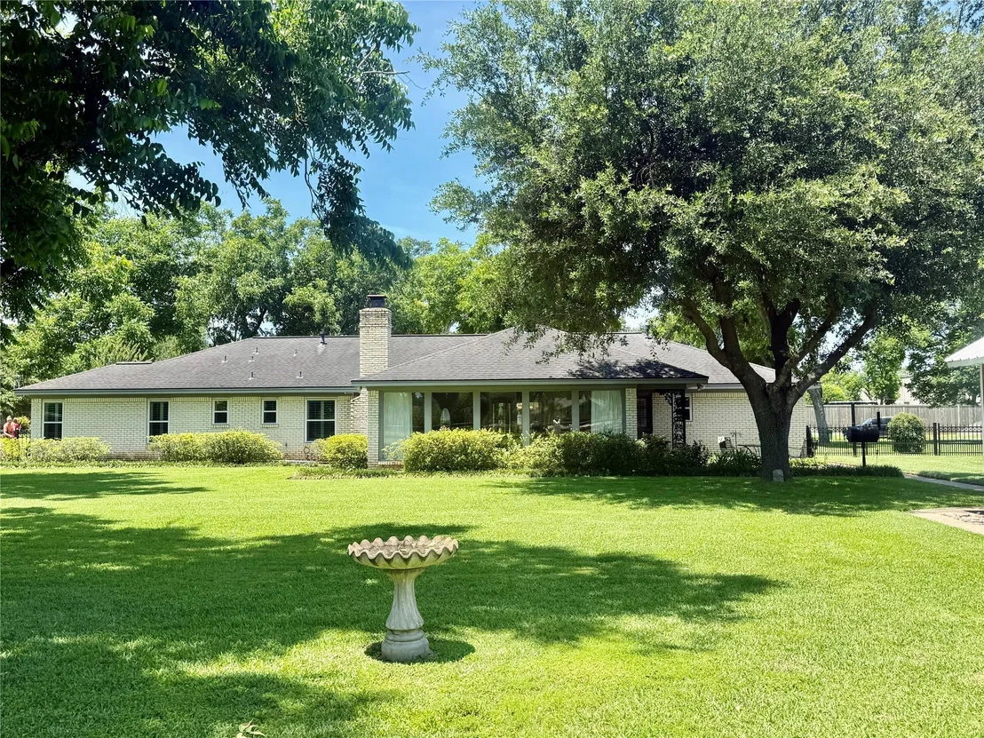 Photo of 4714 Thunderbird Road