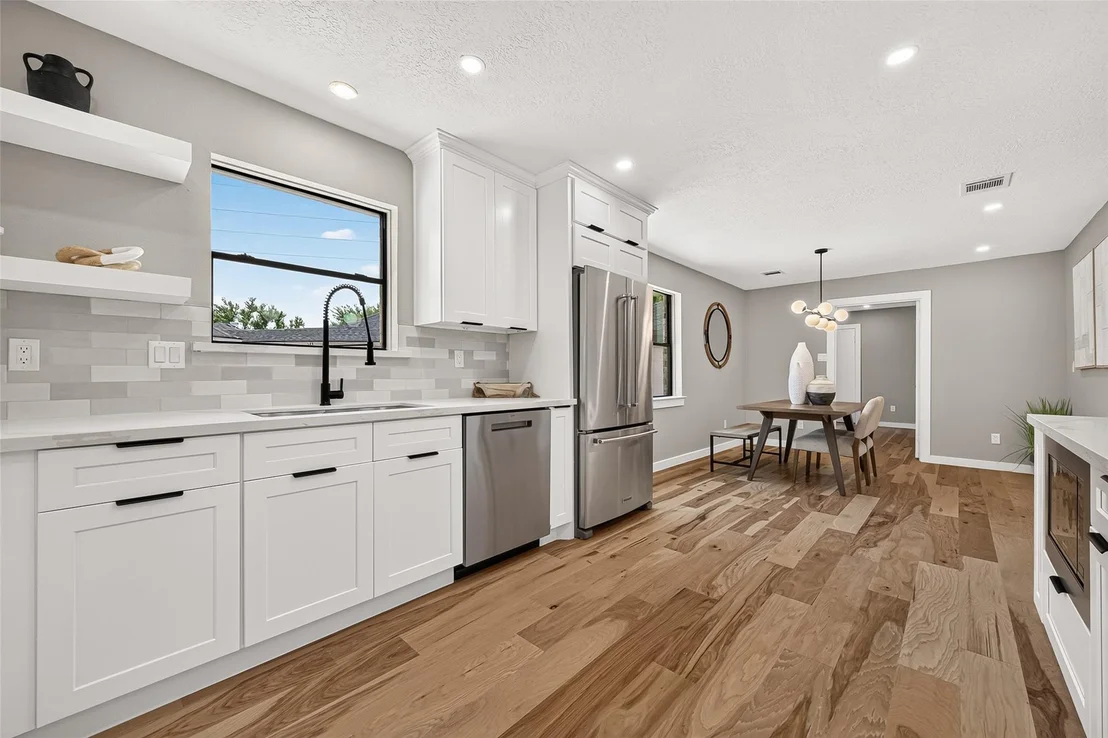 Photo of 15103 Plaza Libre Drive