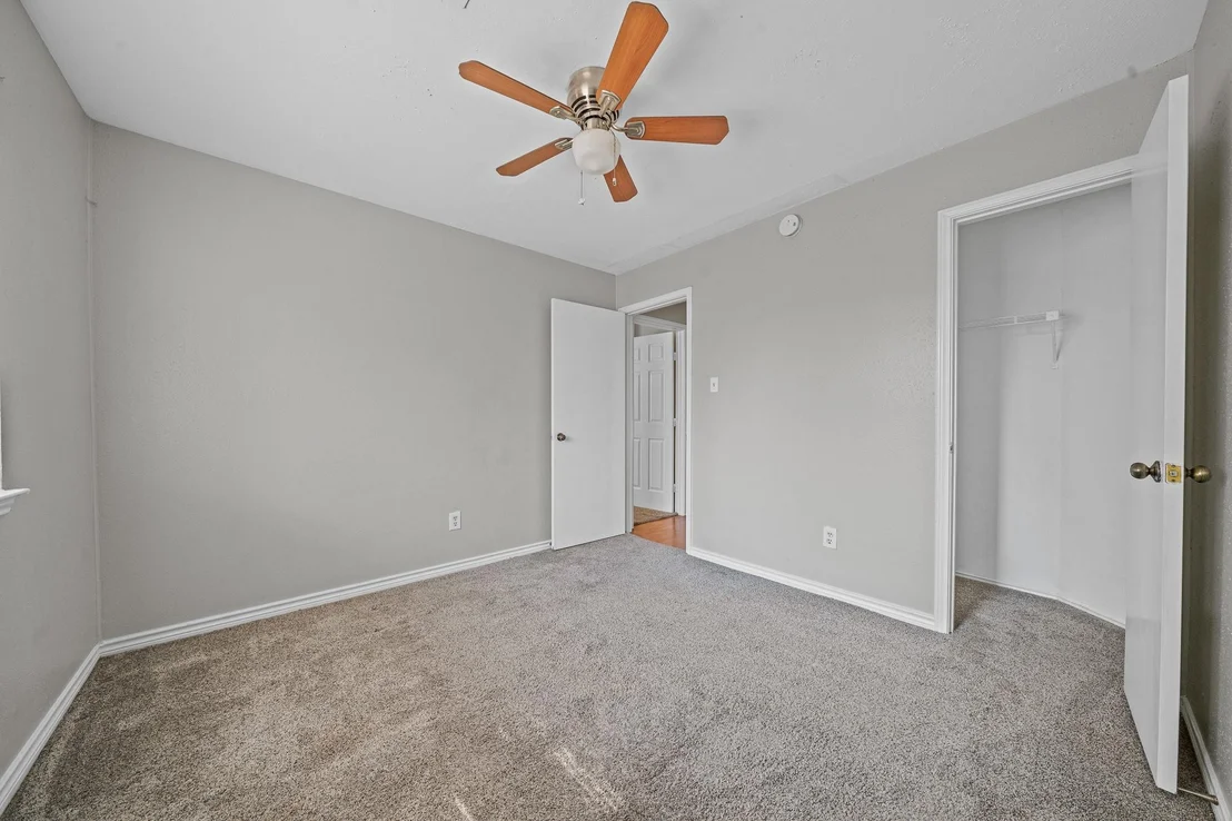 Photo of 11123 Gatesden Drive