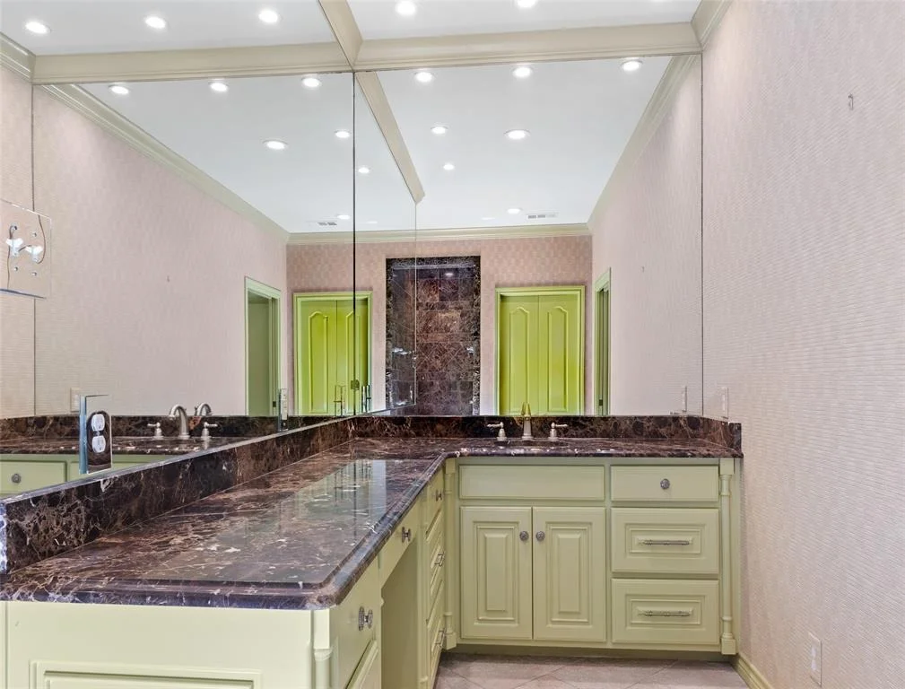 Photo of 1503 Woodlands Drive