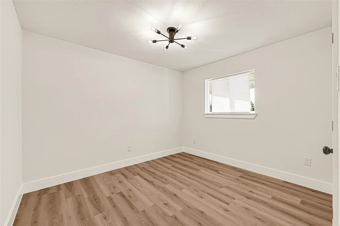 Photo of 5827 Heron Drive