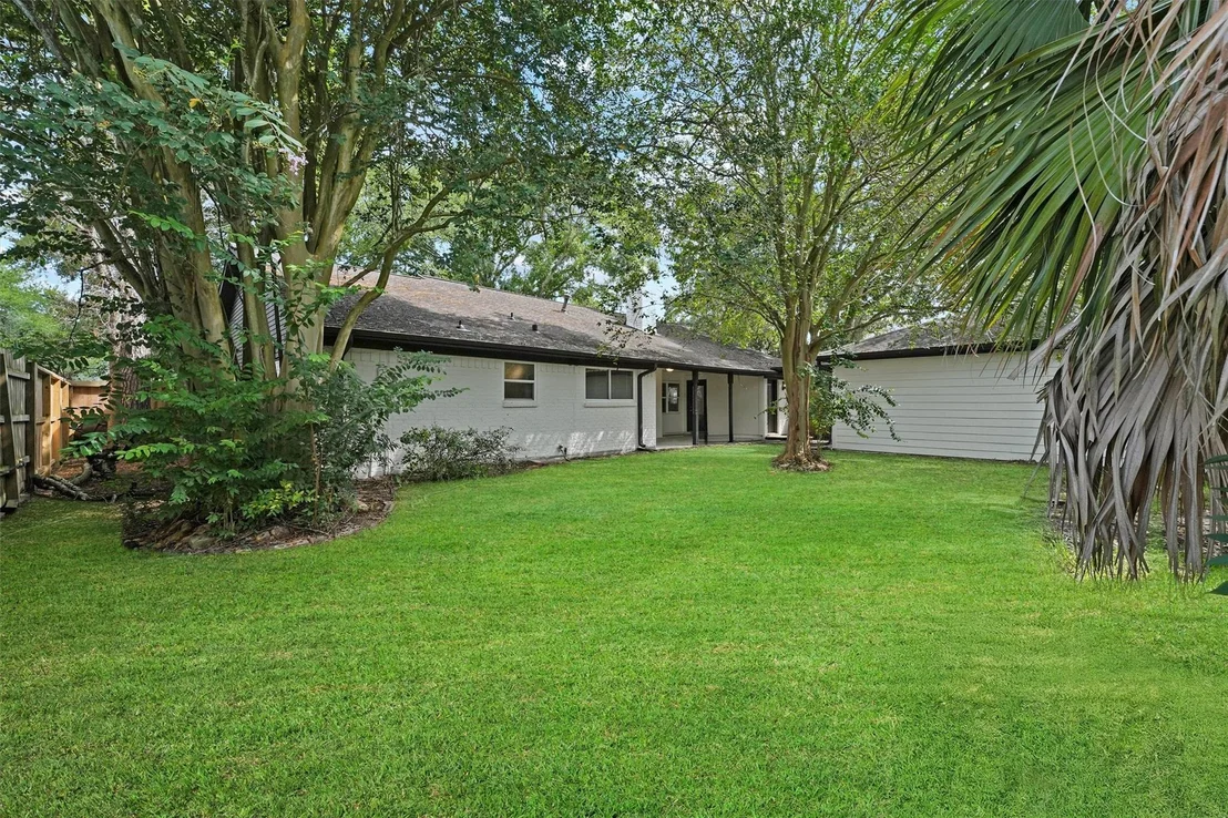 Photo of 3203 Greenridge Drive