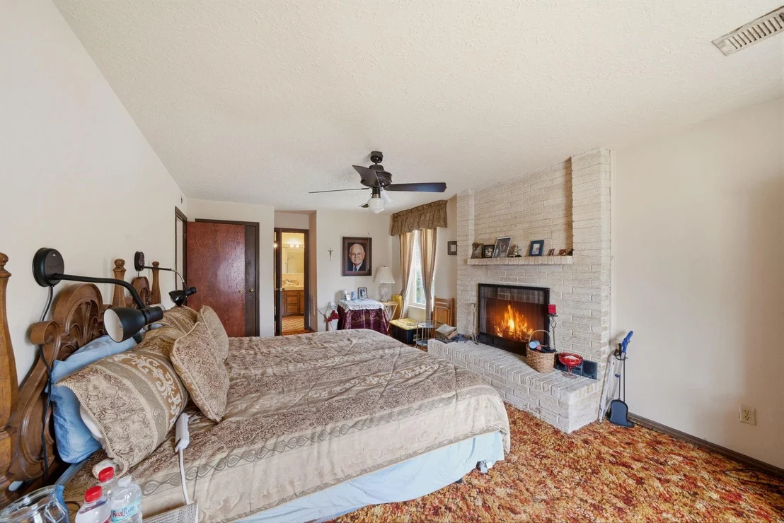 Photo of 1124 Estate Drive
