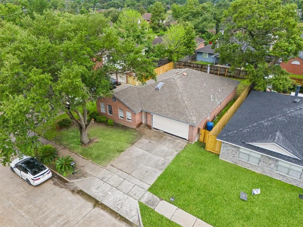 Photo of 14915 Dunster Lane