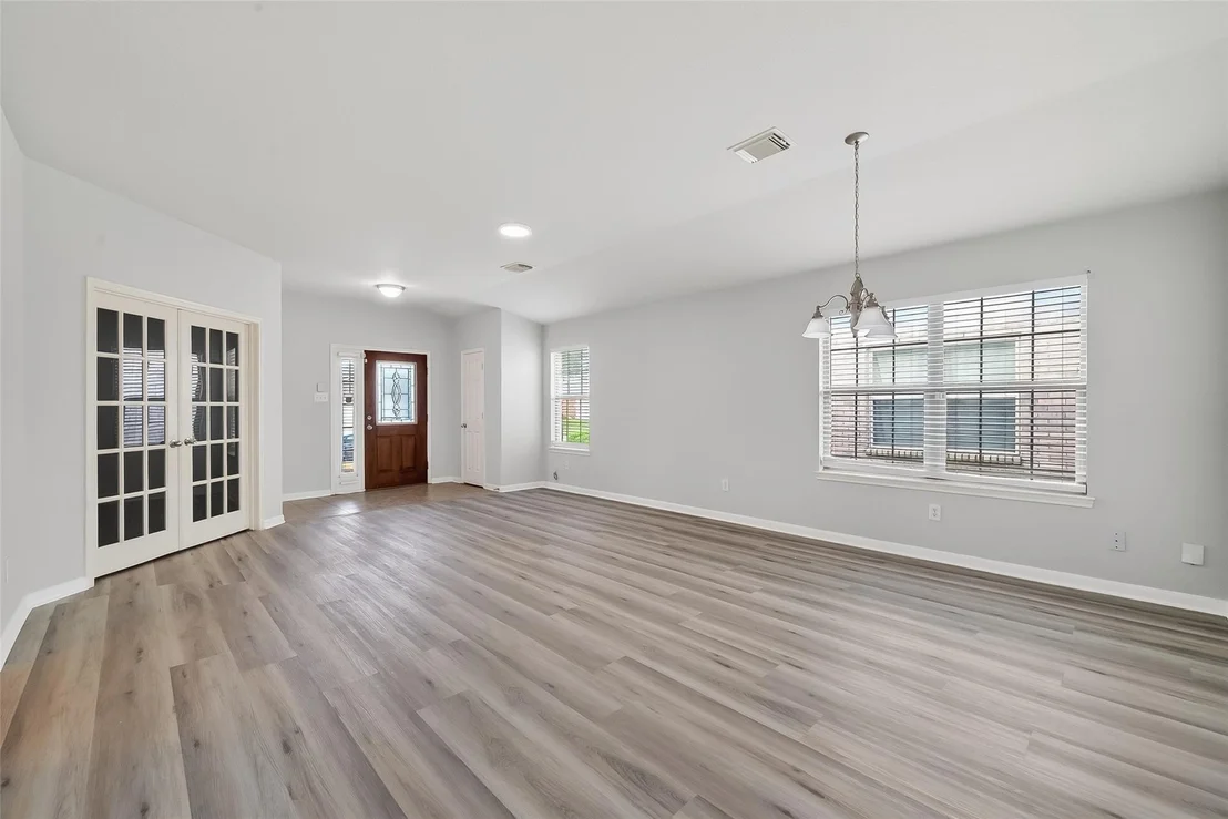 Photo of 3014 Crestbrook Bend Lane