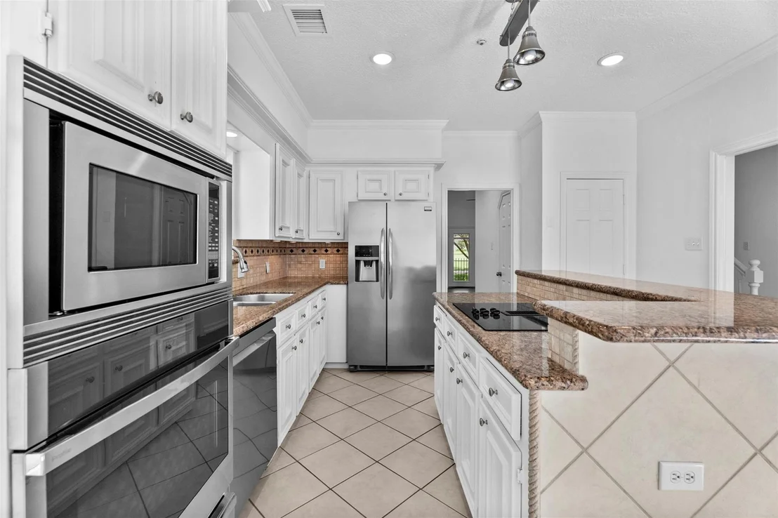 Photo of 7635 Ameswood Road