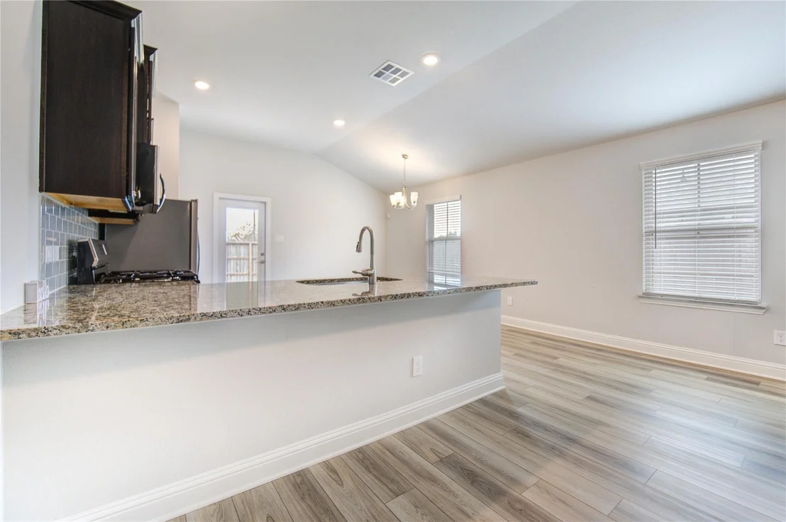 Photo of 412 Sunray Lake Lane