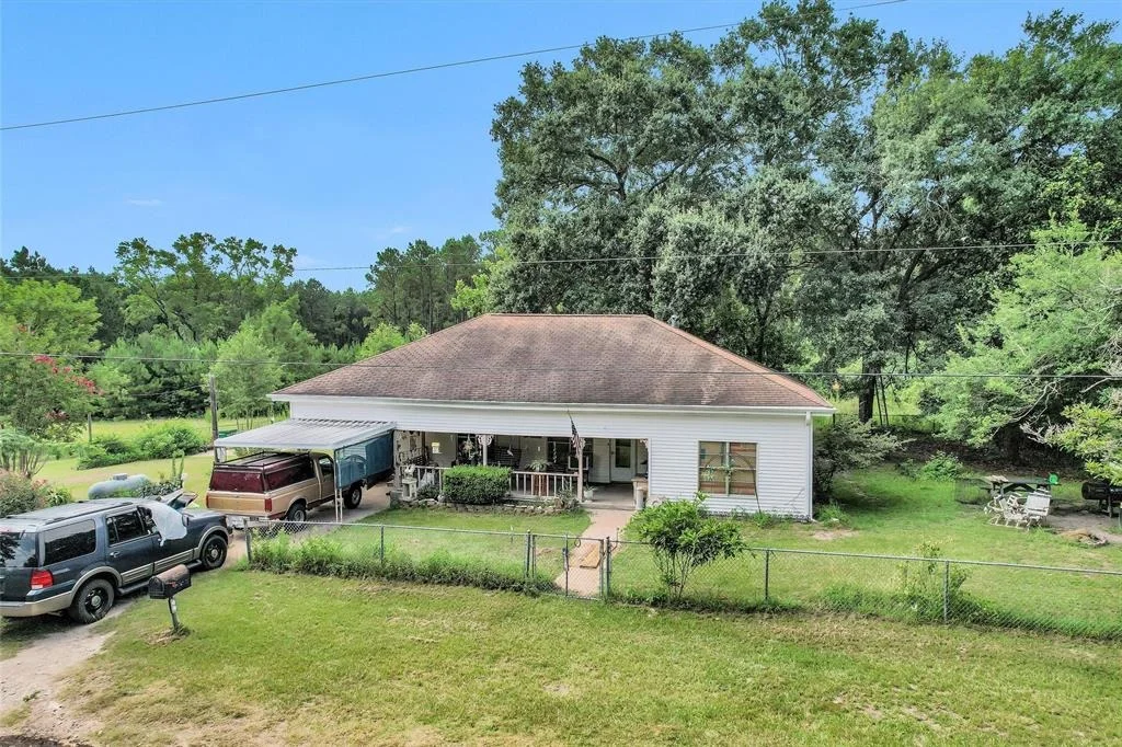 Photo of 230 Paaske Road