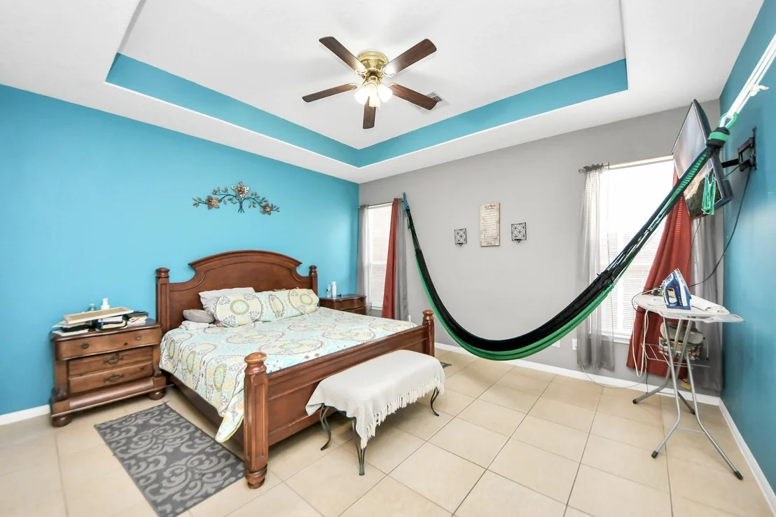 Photo of 922 N Sky Drive