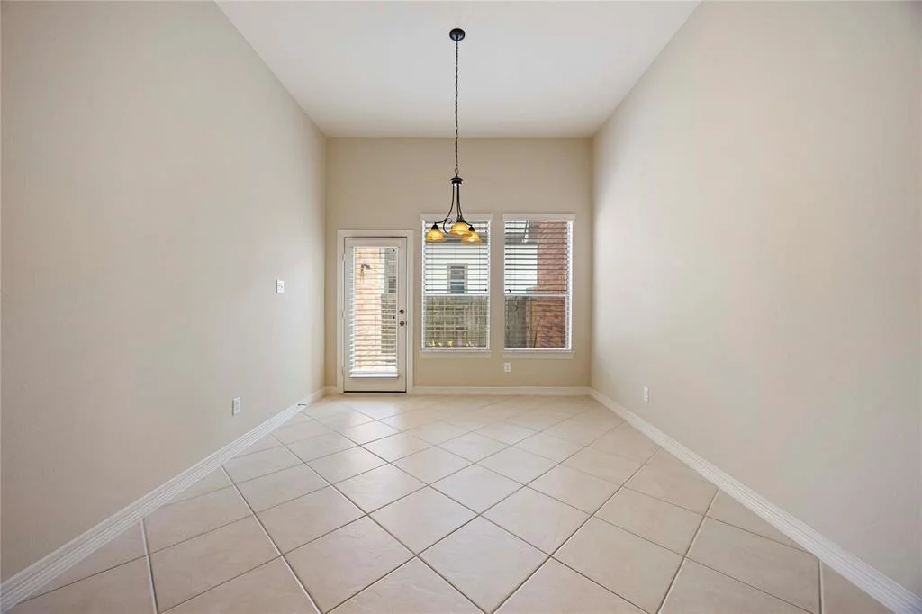 Photo of 384 Dover Lane