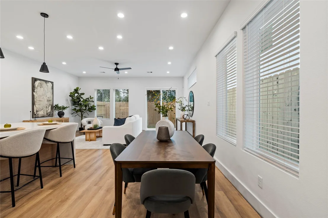 Photo of 2708 Fox Street