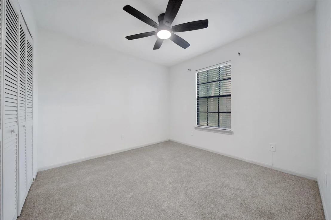 Photo of 34 Village Knoll Place