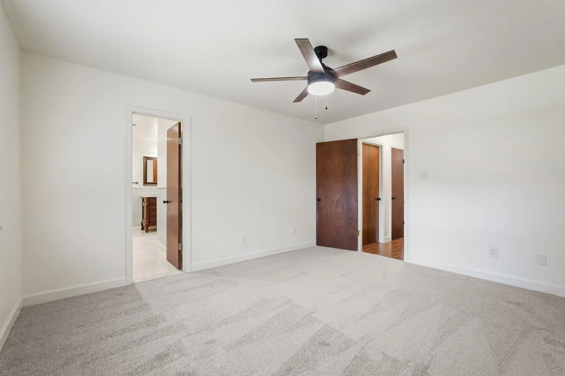 Photo of 2826 E Elm Circle