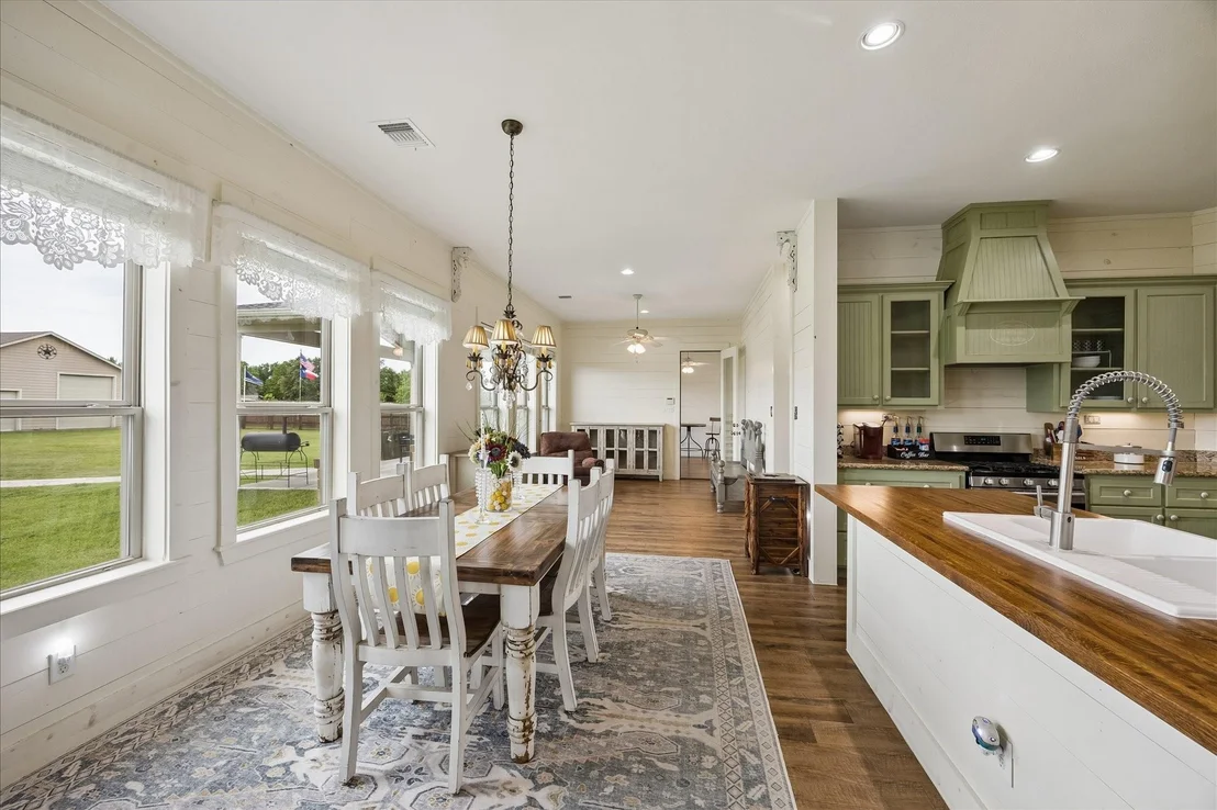 Photo of 2135 Blue Jay Way