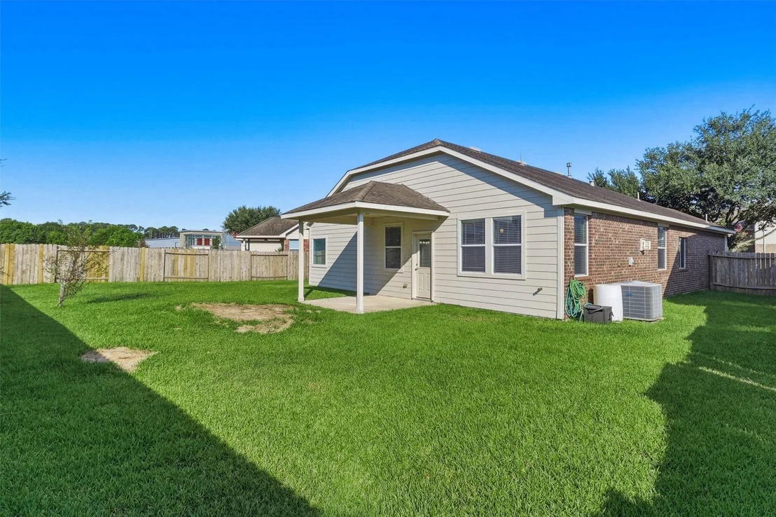Photo of 2923 Empire Oaks Lane