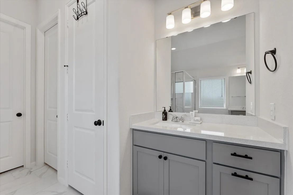 Photo of 10606 Beacon Harbor Way