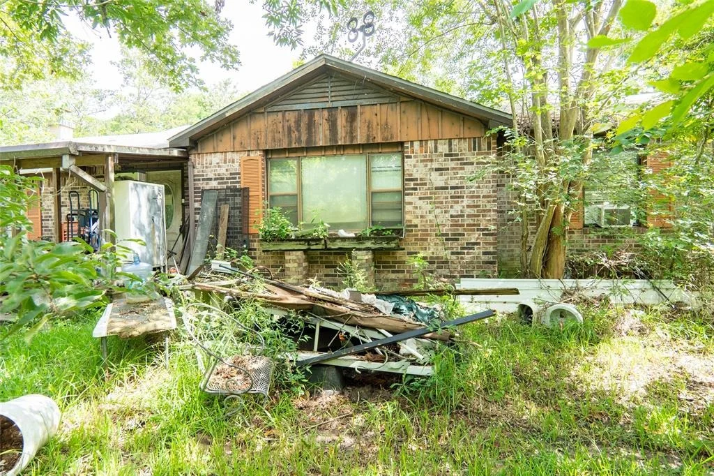Photo of 21981 White Oak Drive