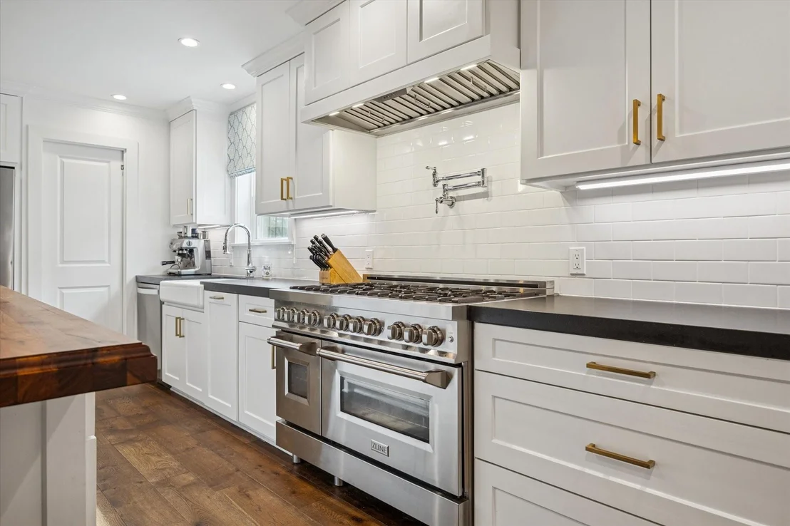 Photo of 1210 Briarbrook Drive