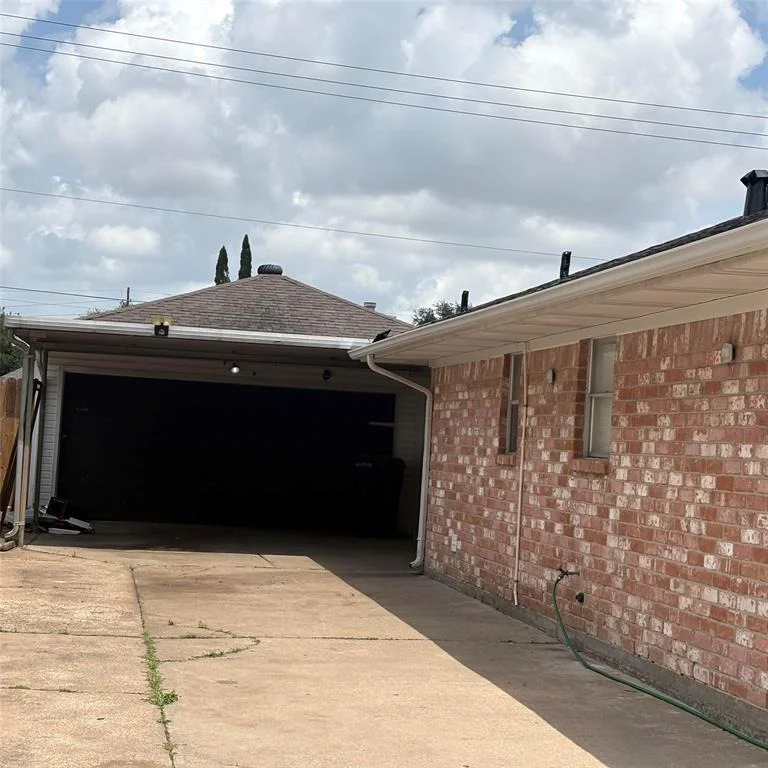 Photo of 9102 Petersham Drive