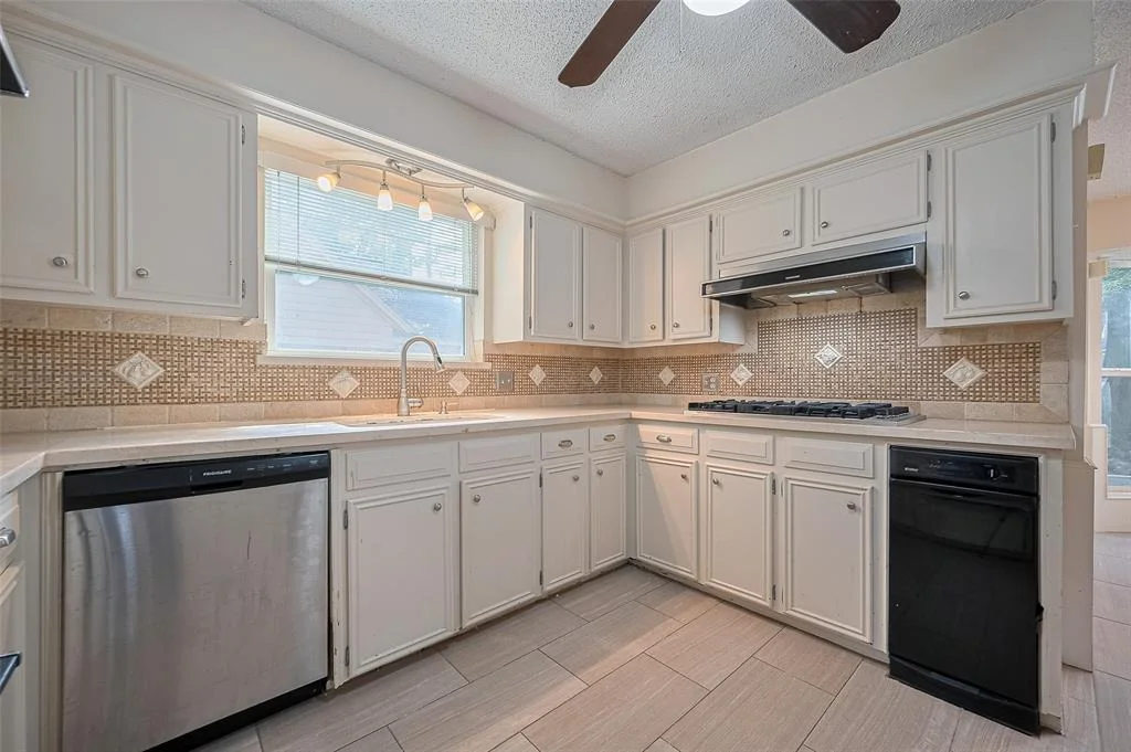 Photo of 5318 Foresthaven Drive