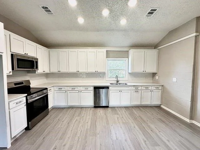 Photo of 380 King Drive