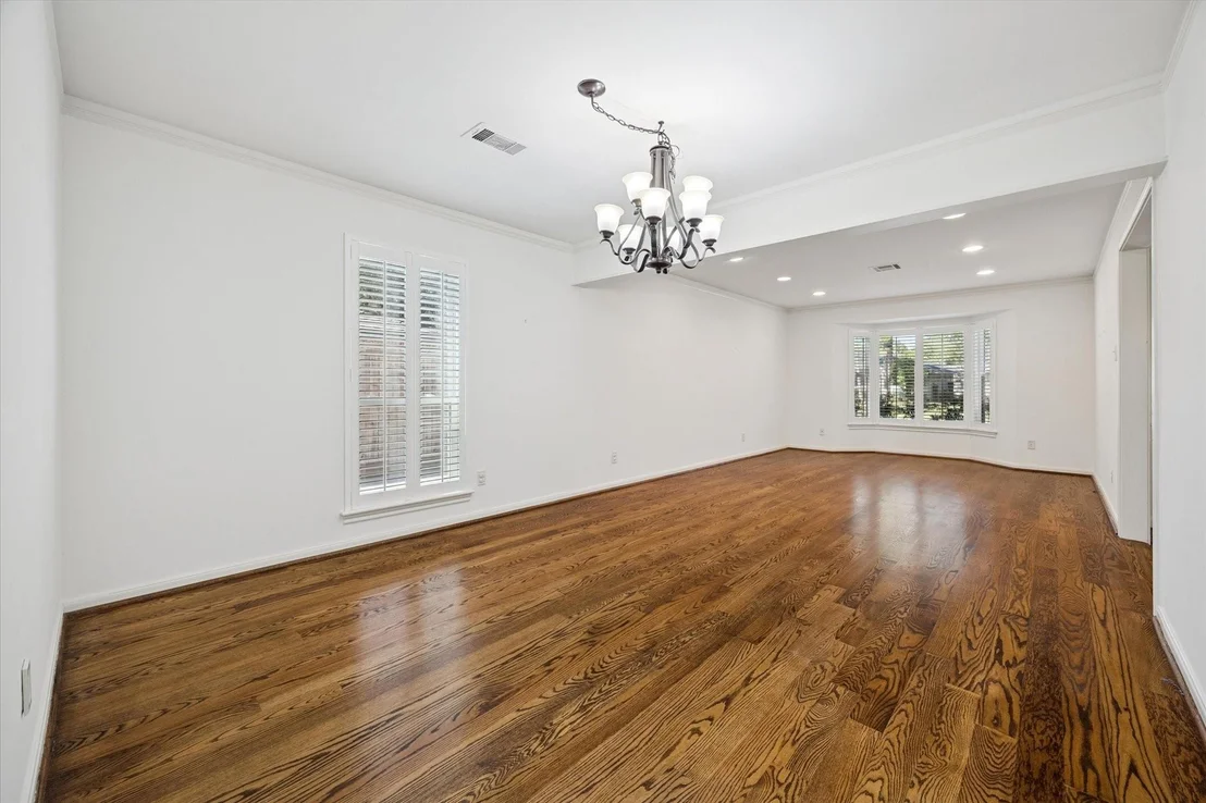 Photo of 10323 Pine Forest Road