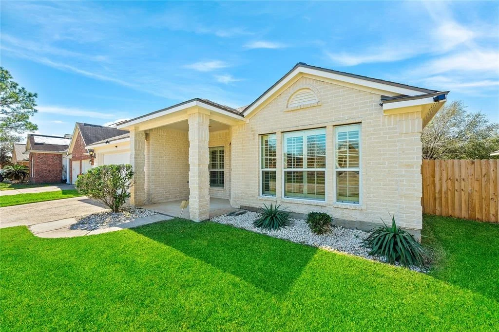 Photo of 6919 Sterling Hollow Drive