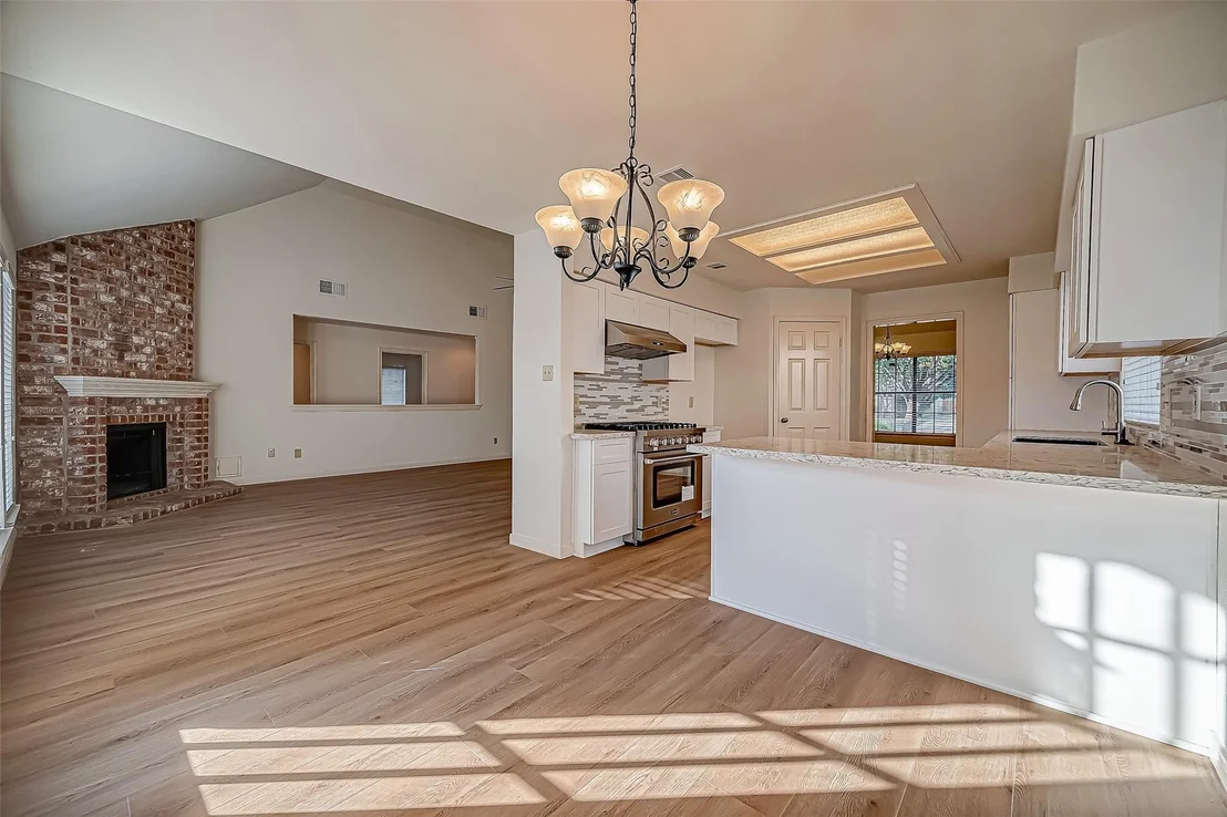 Photo of 2810 Pineleaf Drive