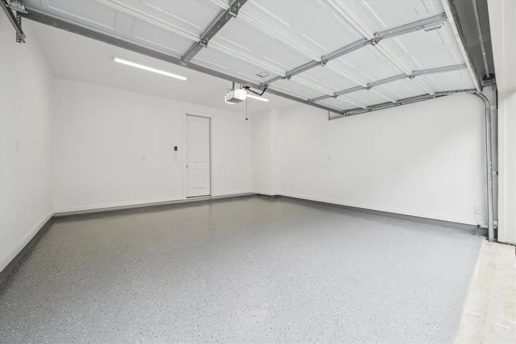 Photo of 6018 T C Jester Boulevard