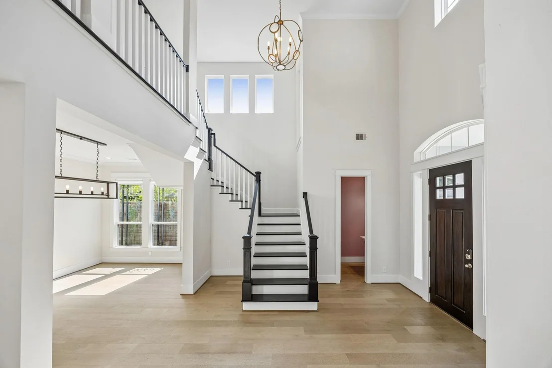 Photo of 8558 Ridgepoint Drive