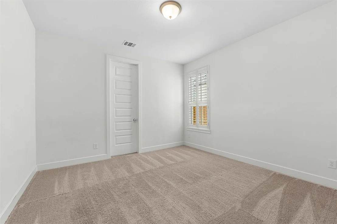 Photo of 28314 Emerald Bend