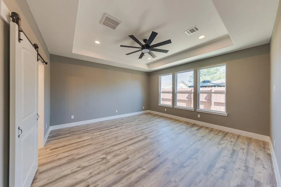 Photo of 1118 N Shepherd Drive