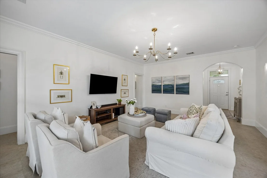 Photo of 1842 Hewitt Drive