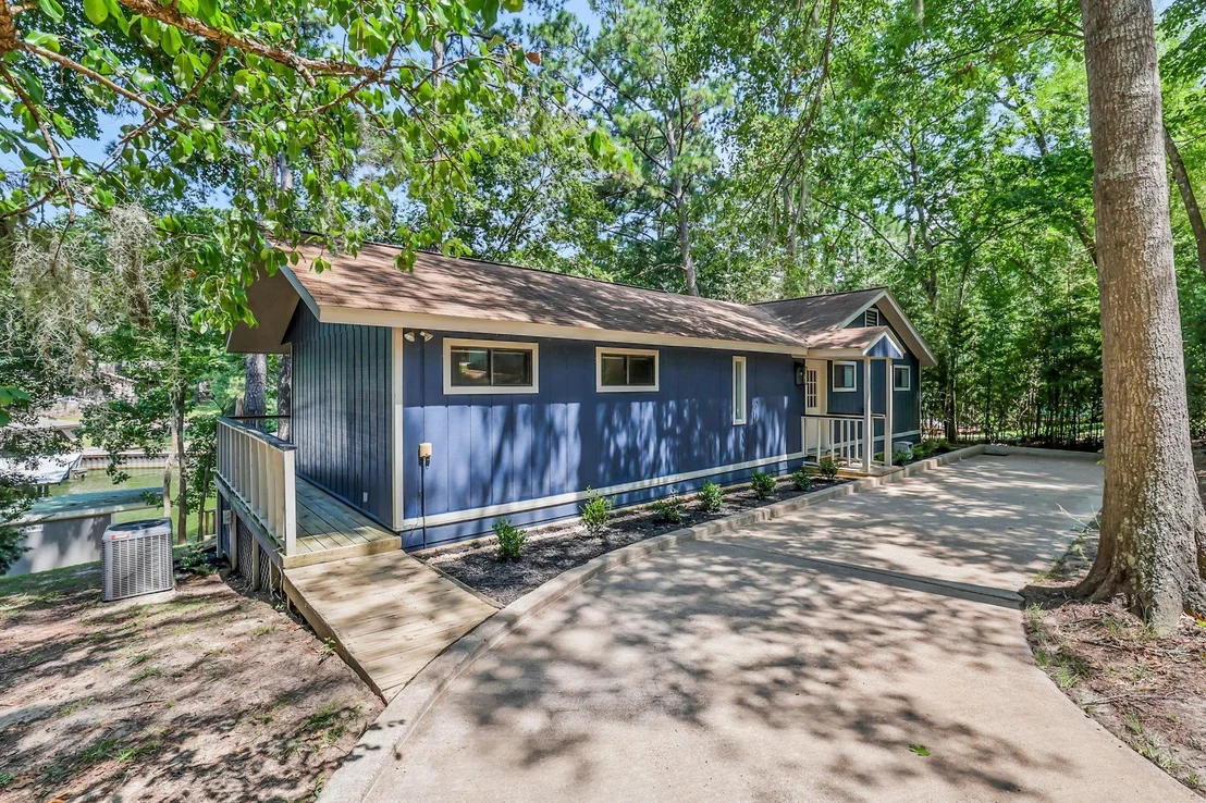 Photo of 511 N Forest Cove Loop