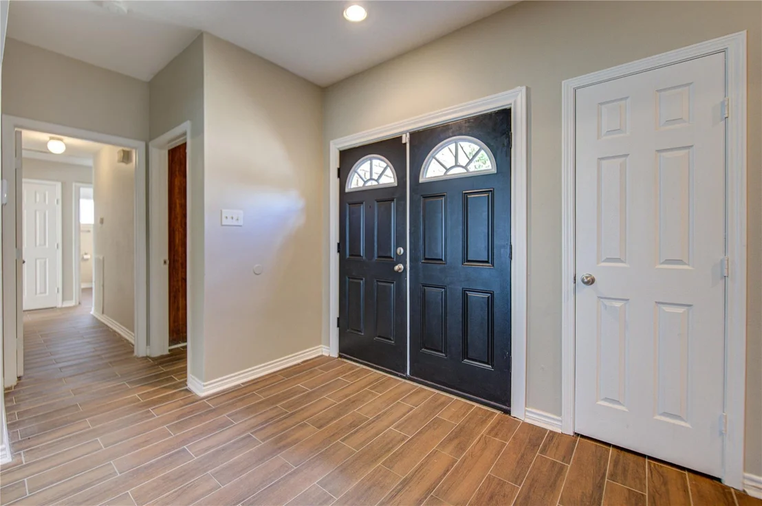 Photo of 1063 Apache Falls Drive