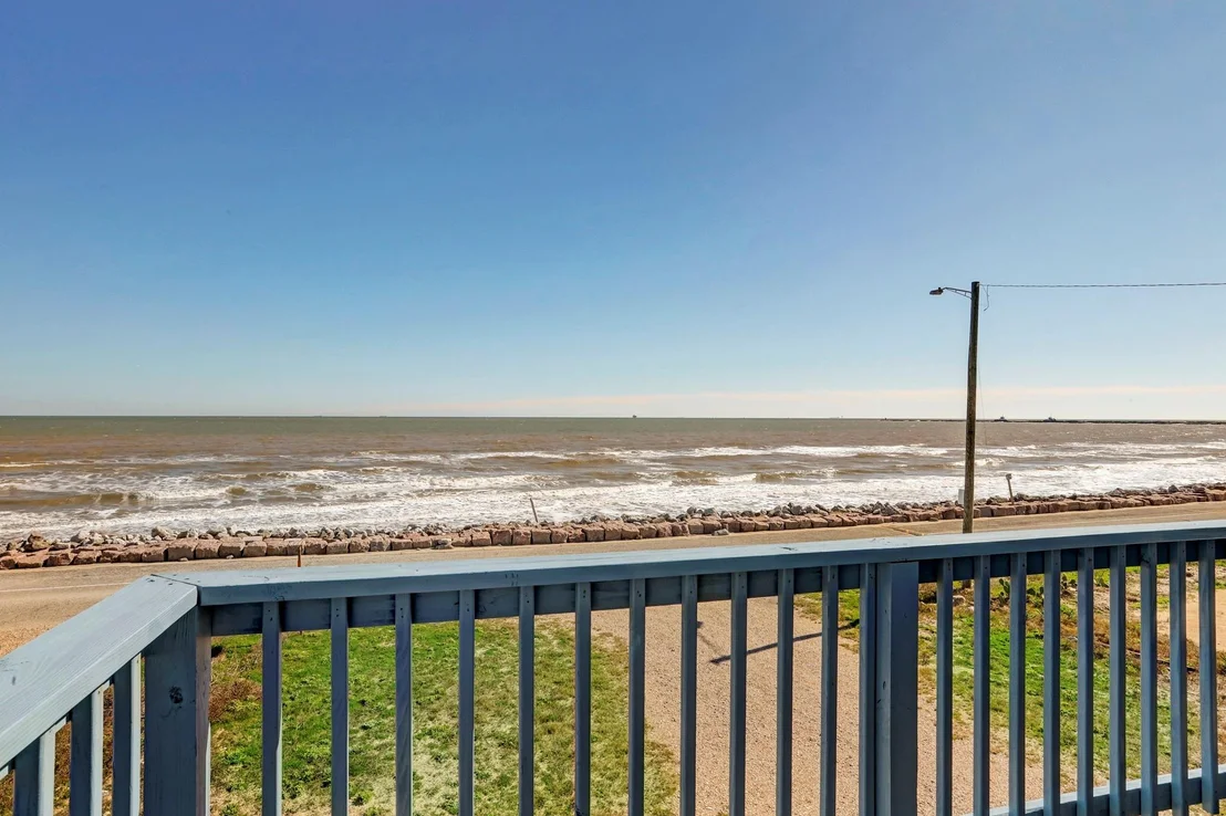 Photo of 814 Beach Drive