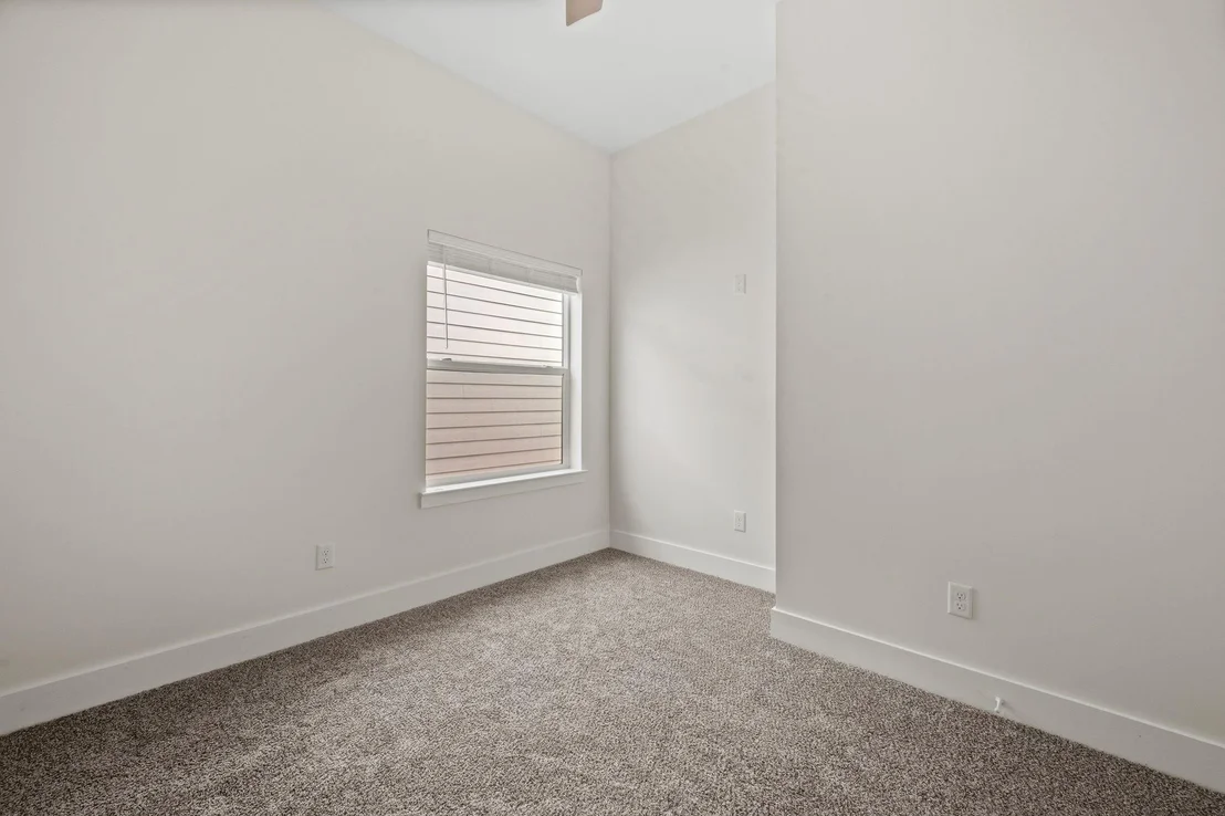 Photo of 8023 Easter Street