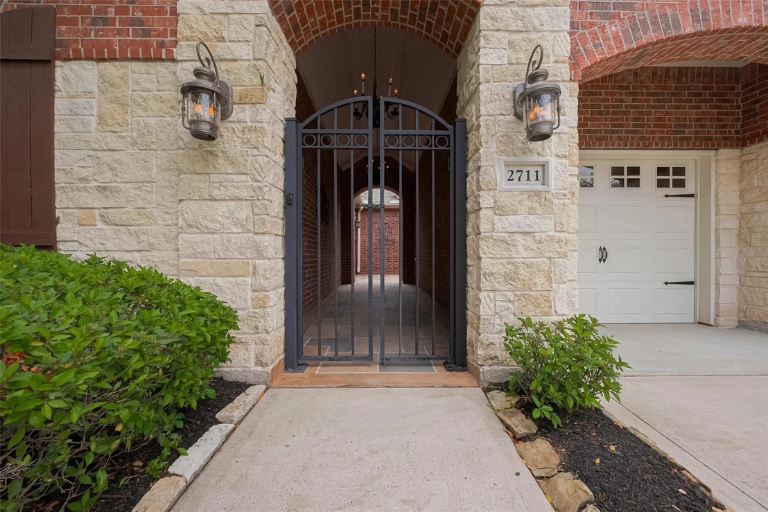 Photo of 2711 King Point View Lane