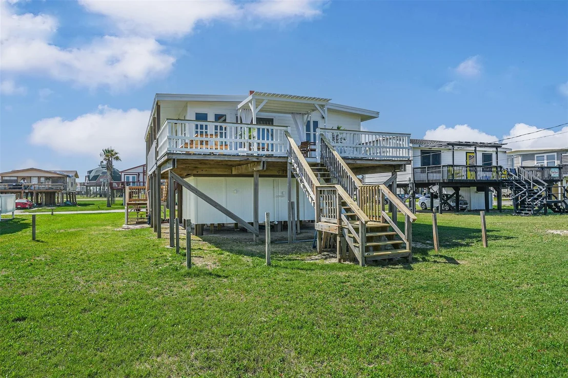 Photo of 801 Seashell Drive