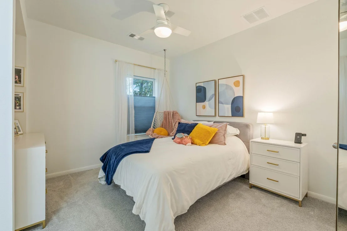 Photo of 122 N Winter Sunrise Circle