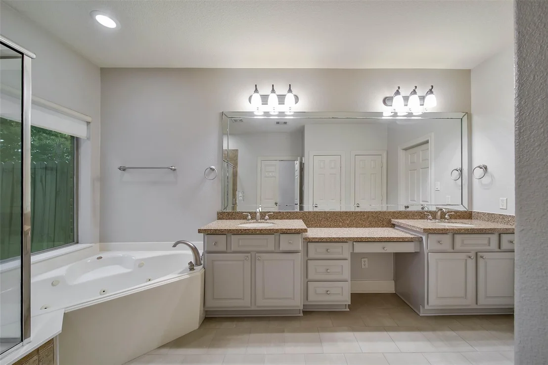 Photo of 21047 Williams Creek Drive