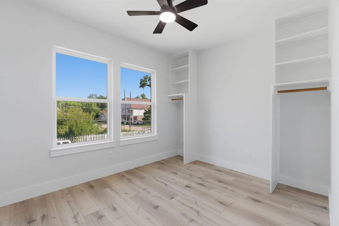 Photo of 5002 Park Drive
