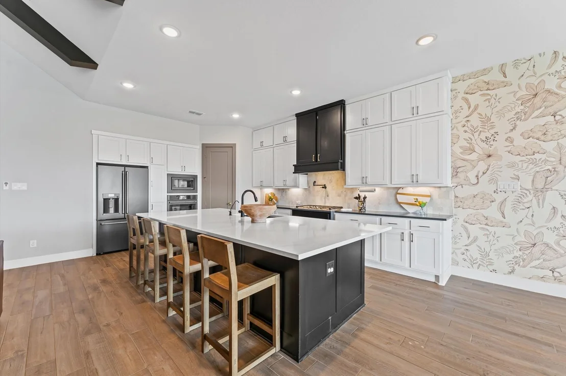 Photo of 9502 Lakeside Arbor
