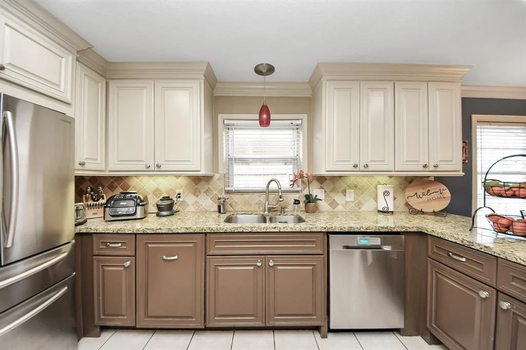 Photo of 2014 Forest Oaks Drive
