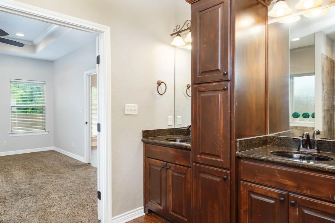 Photo of 124 Lakeway Lane