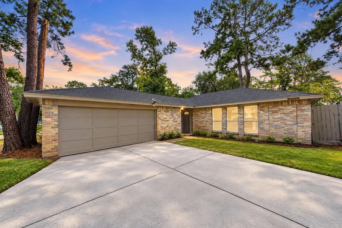 Photo of 4619 Whispering Rock Lane