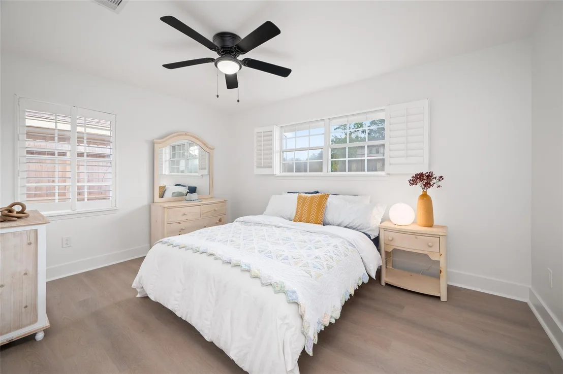 Photo of 2302 Hewitt Drive
