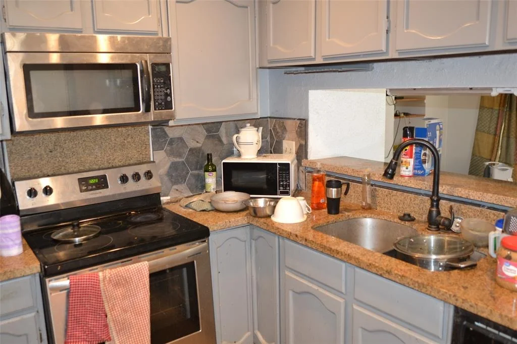 Photo of 16046 Highlander Drive