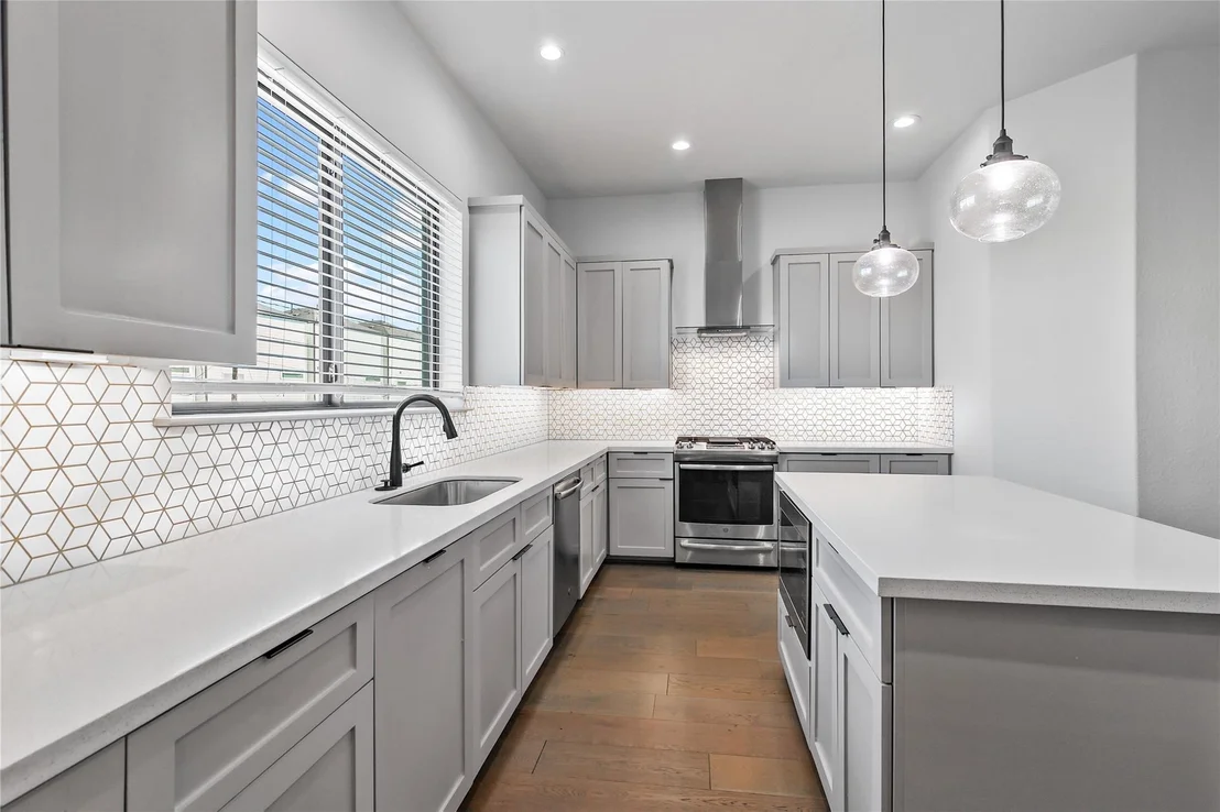 Photo of 4231 Allen Street