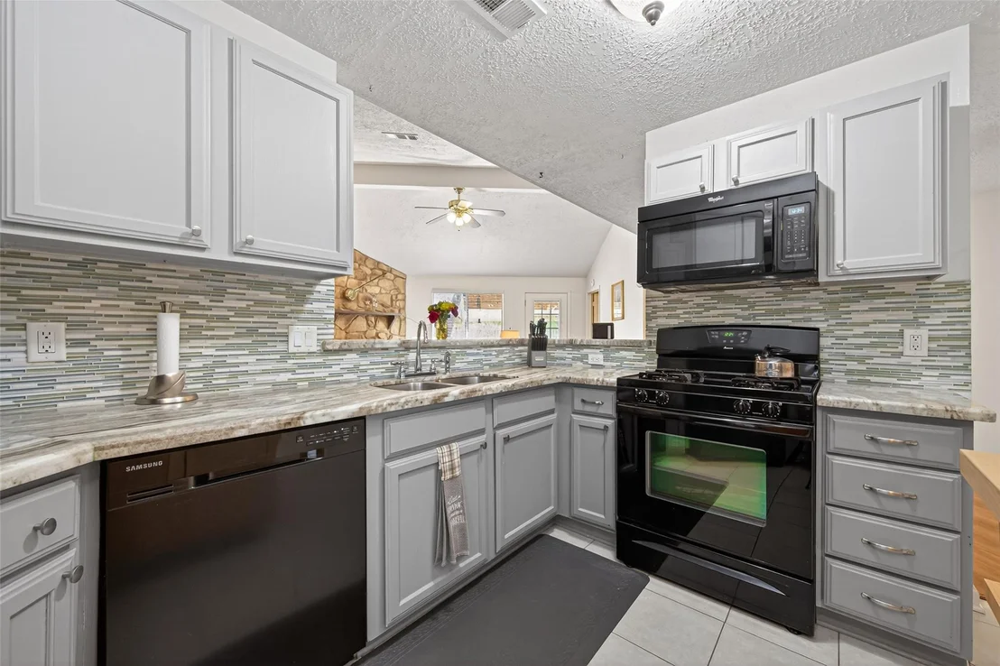 Photo of 3639 Nutwood Lane